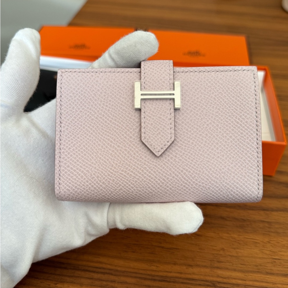Like new mauve pink Bearn card holder (SOLD)